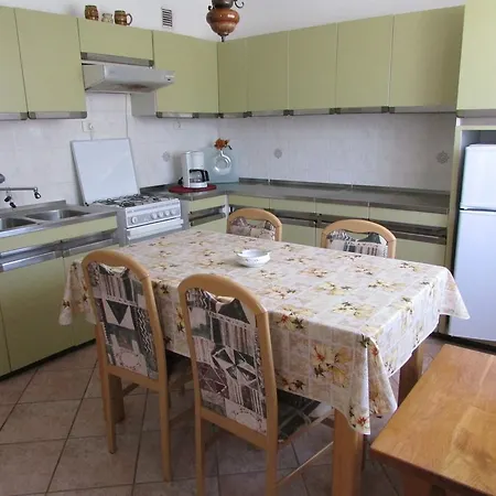 Paliska House With 3*