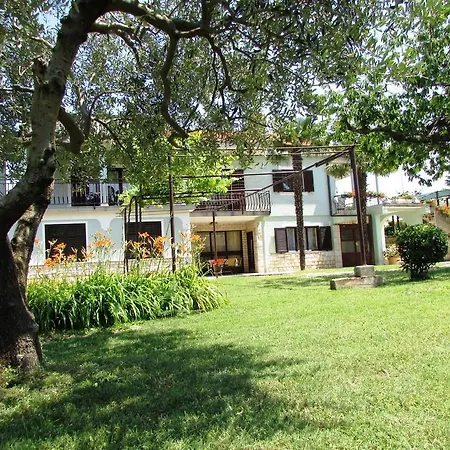 Guest house Paliska House With